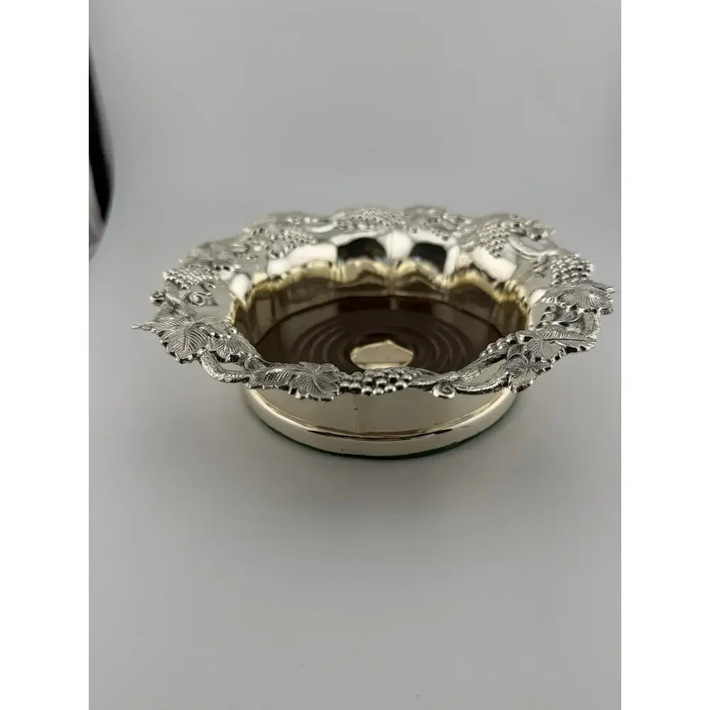 Vintage 1988 Godinger Silver Plate Wine Bottle Coaster Grape Clusters 7.5